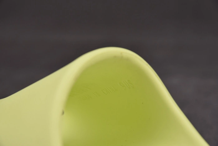 Yeezy Slide Green GX6138