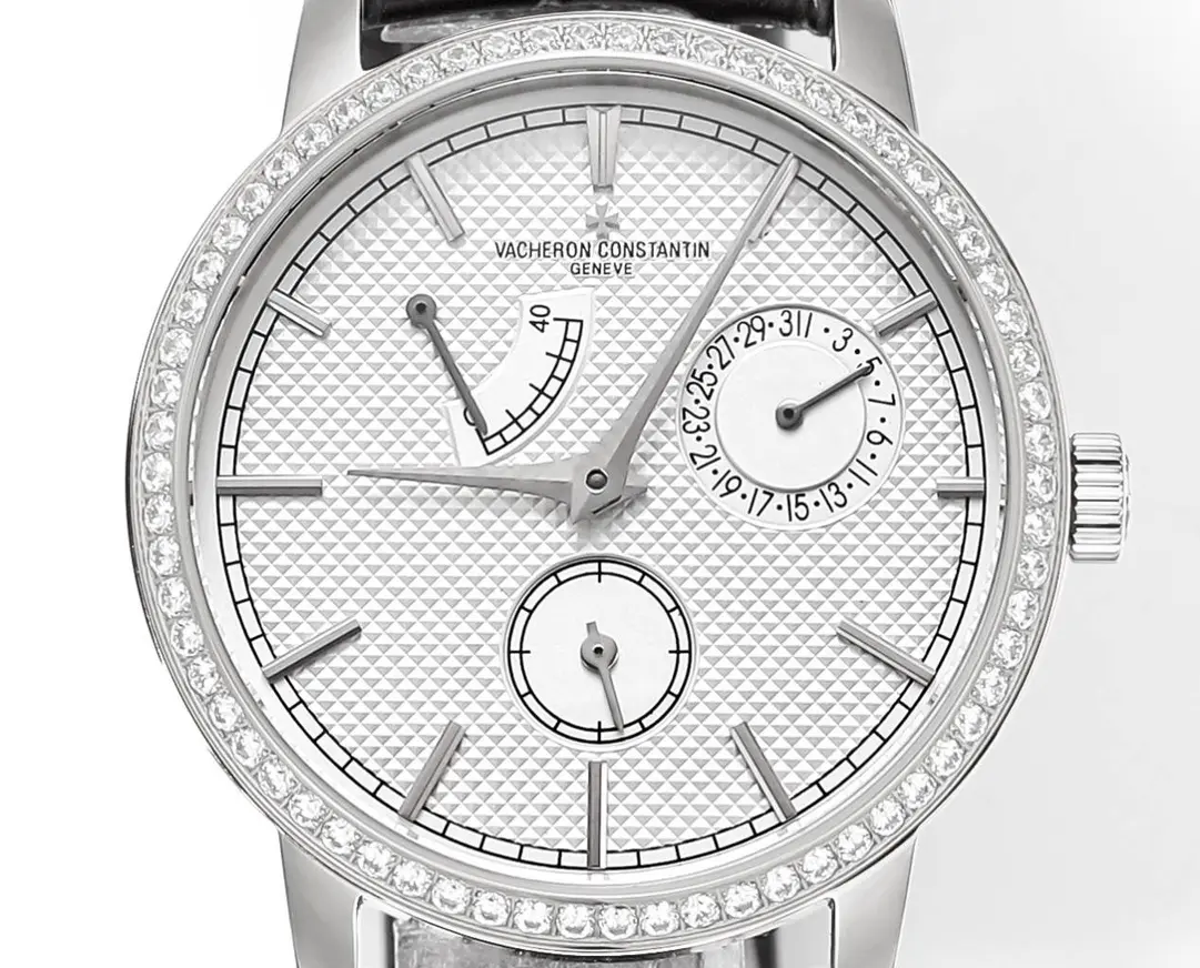 SoftTouch 8F Factory Vacheron Constantin Traditionnelle 83520 000R-9909 Mechanical Watch – Silver Dial, Black Leather Strap, Multi-Function Design, Best Super Clone Quality 4251