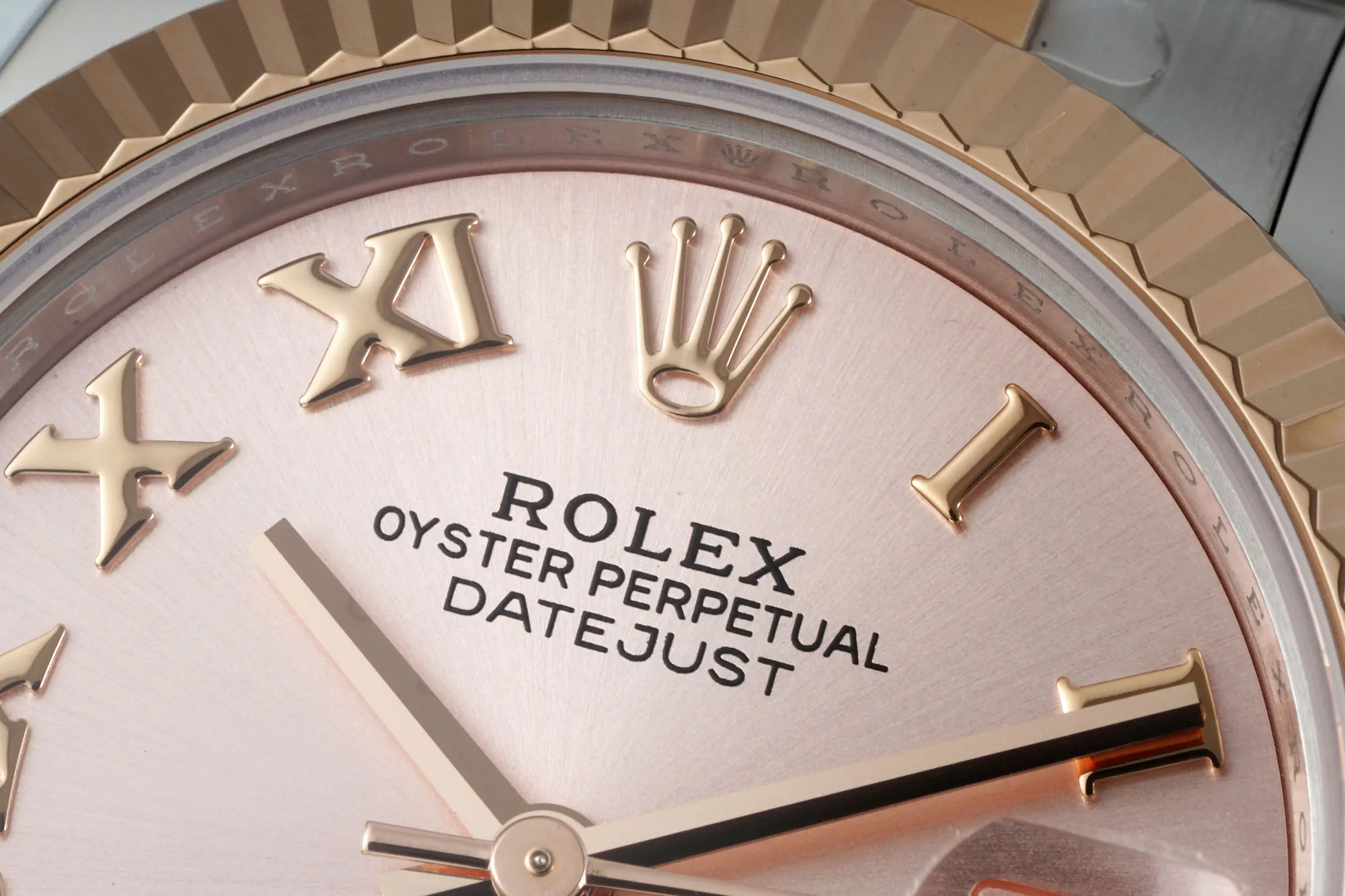 AR Factory Rolex Datejust 31mm Pink Roman Dial Two-Tone Oystersteel and Yellow Gold Ladies Watch Effortless 4924