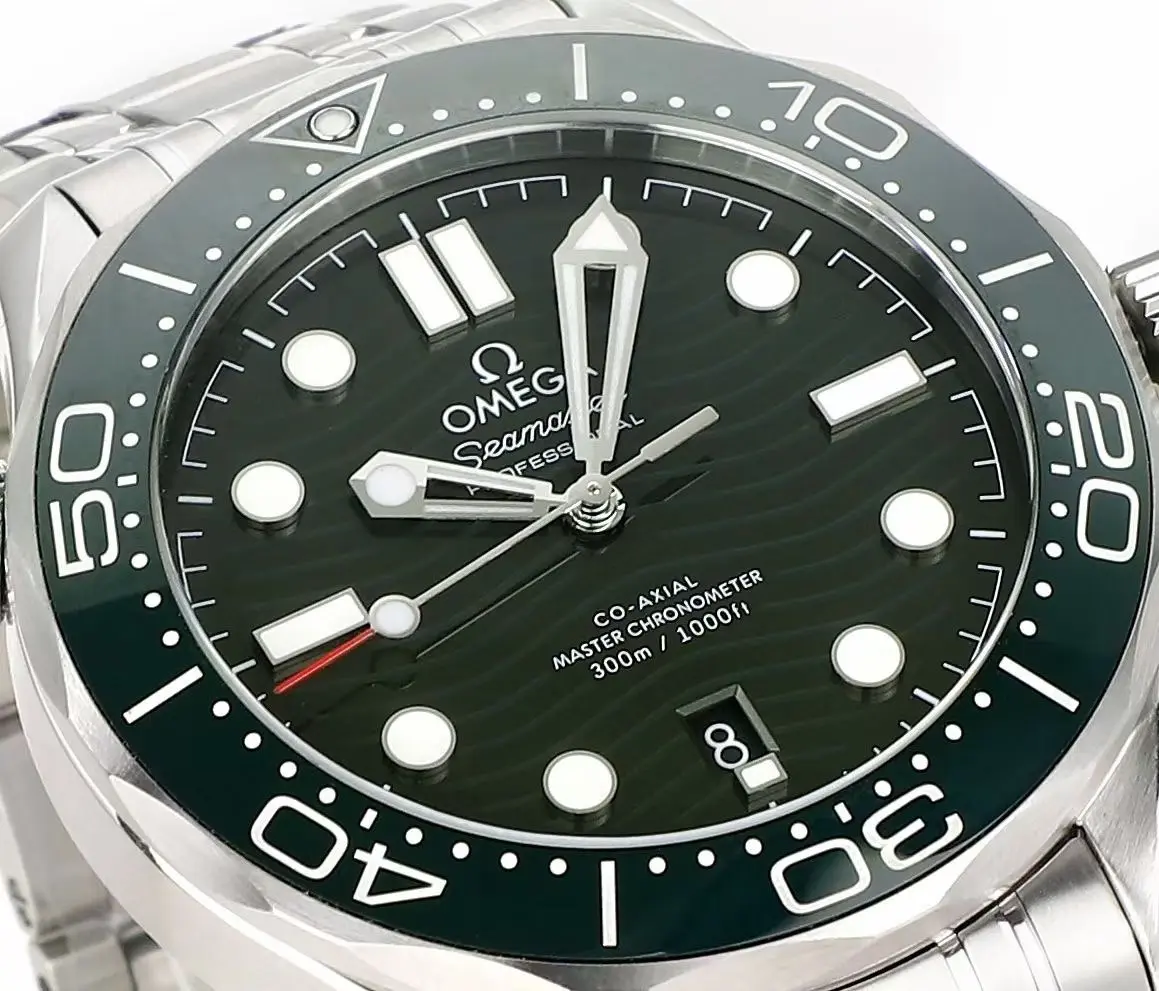 ZF Factory OMEGA Seamaster Planet Ocean 600m Co-Axial Master Chronometer 42mm Diver’s Watch – Black Ceramic Bezel, Stainless Steel Bracelet by VSF Watches Brand Compact 517