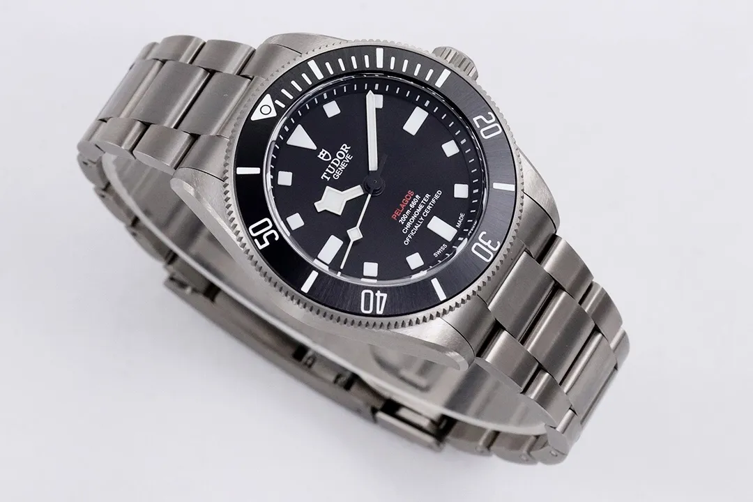 ZF Factory Tudor Pelagos FXD Black Dial Titanium Case Stainless Steel Bracelet Men’s Automatic Dive Watch Thermal 4295