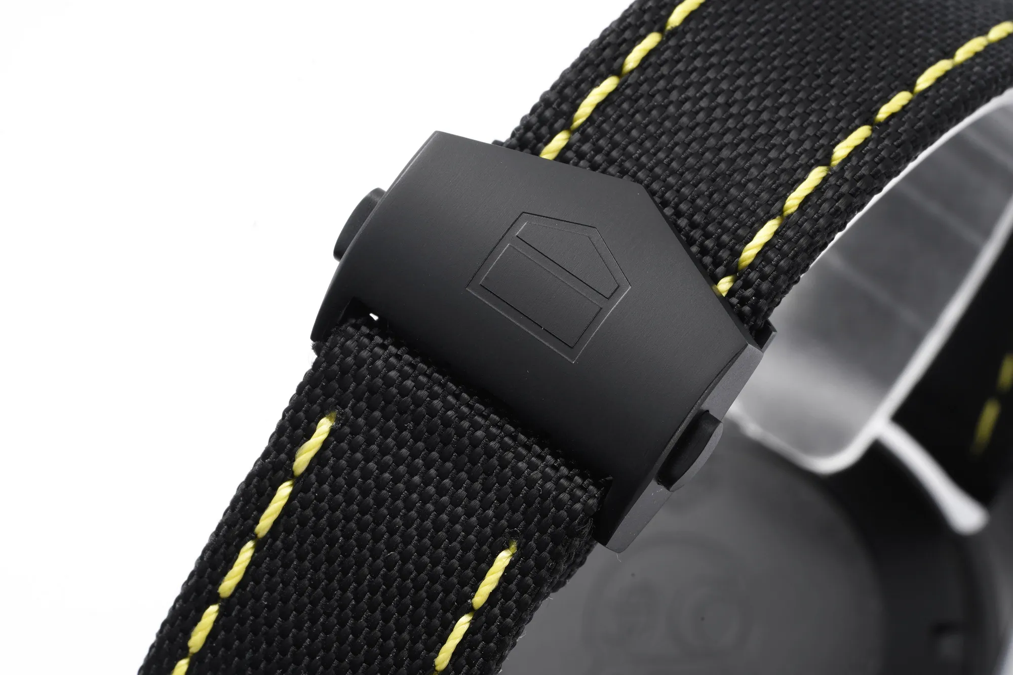 V6 Factory TAG Heuer Series Watch – Black Carbon Fiber Dial, Yellow Stitching Strap, Formal &  Style, SW200 Movement, Super Clone Replica Edition HighQuality 4099