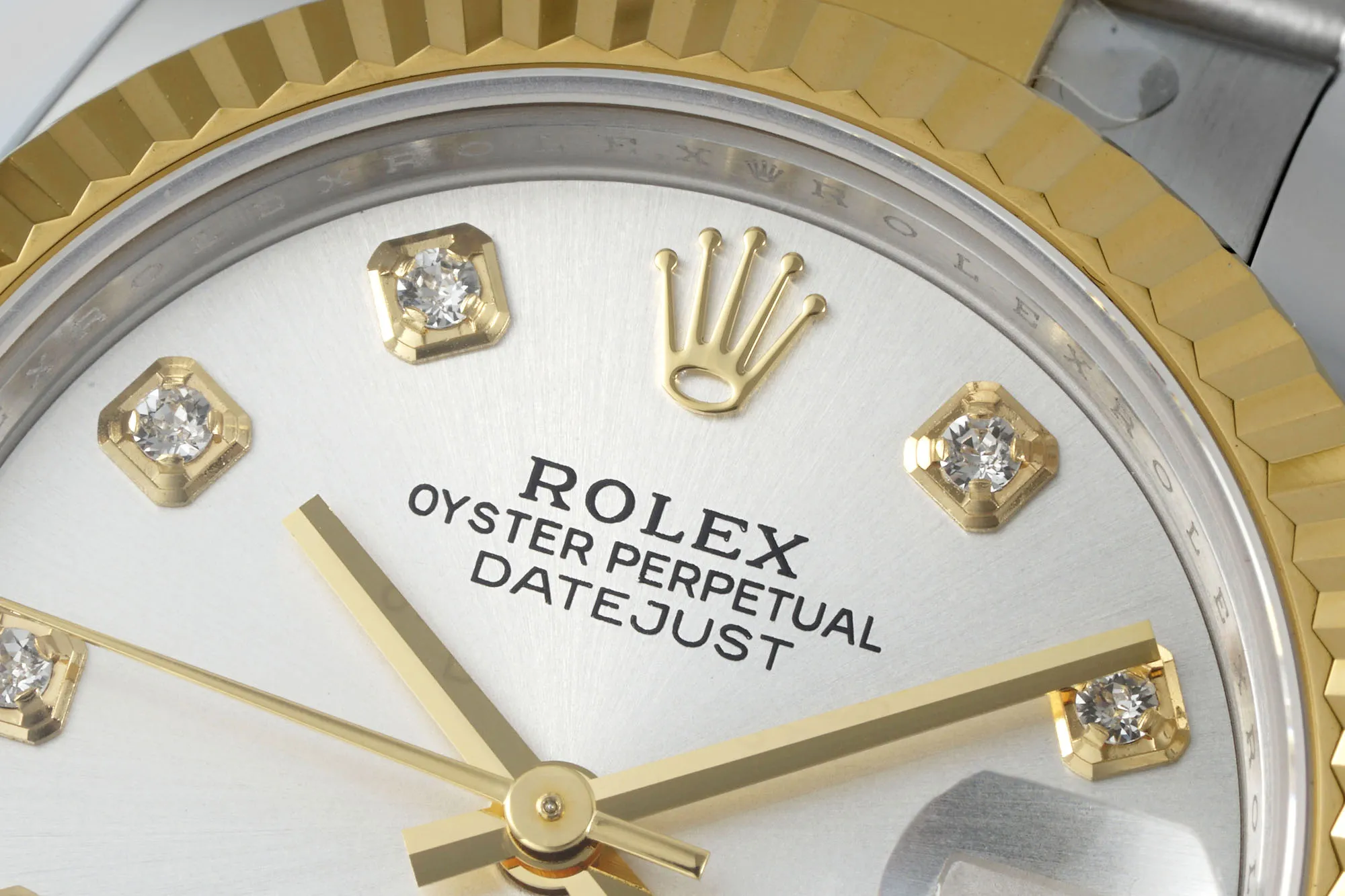 AR Factory Rolex Lady-Datejust 31mm Two-Tone Yellow Gold and Oystersteel Watch with White Diamond Dial and Fluted Bezel Casual 4886