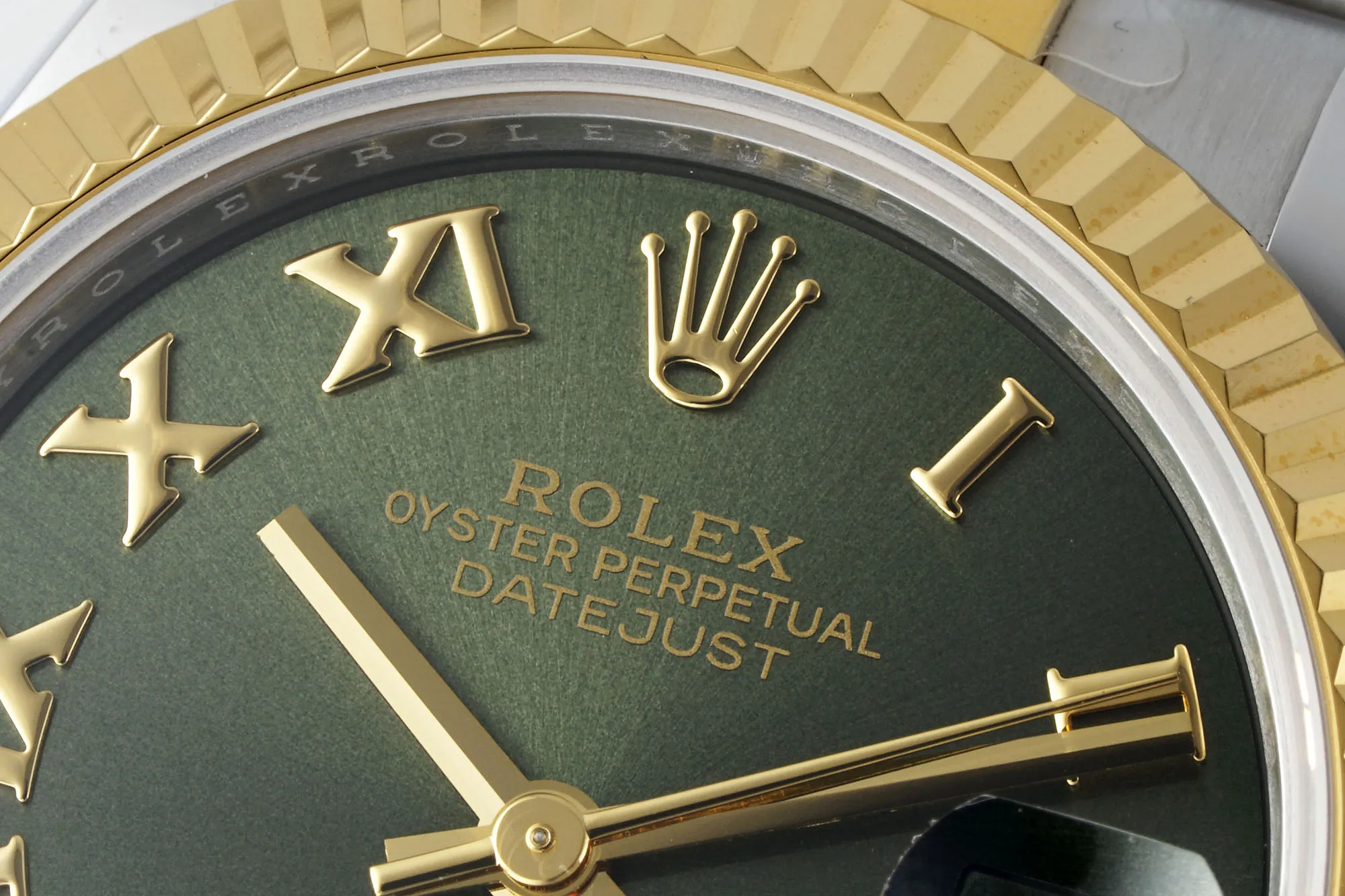 AR Factory Rolex Datejust 31mm Two-Tone Stainless Steel and Yellow Gold Green Dial Roman Numerals Women’s Watch Bright 5001