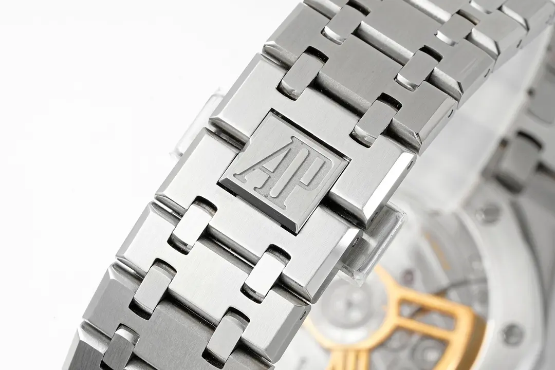 Bold 8F Factory Audemars Piguet Royal Oak 15500V2 Silver Super Clone Watch 5317