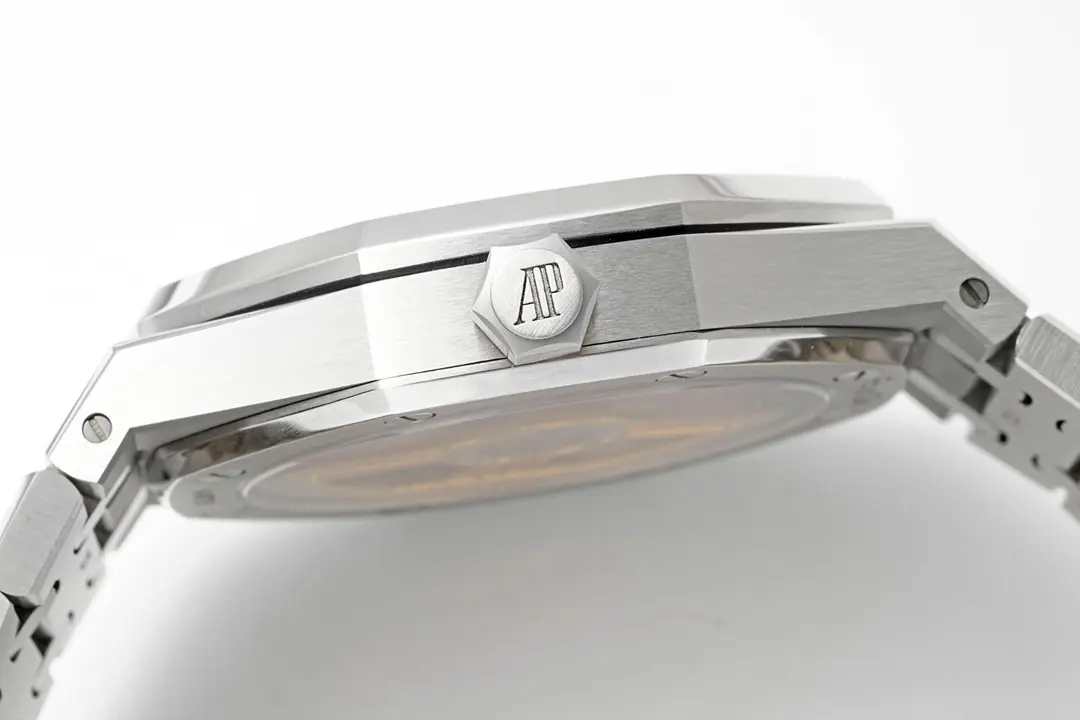 Bold 8F Factory Audemars Piguet Royal Oak 15500V2 Silver Super Clone Watch 5317