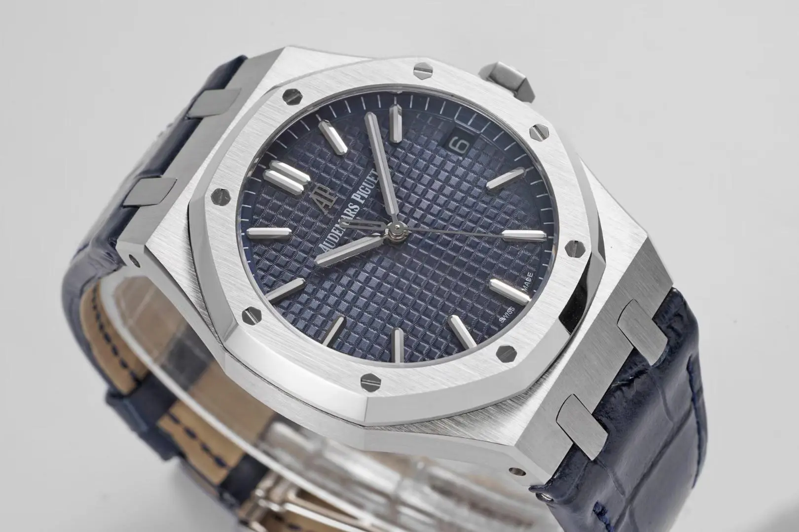 BF Factory Audemars Piguet Royal Oak 15500 Blue Leather Super Clone Watch Bright 4768