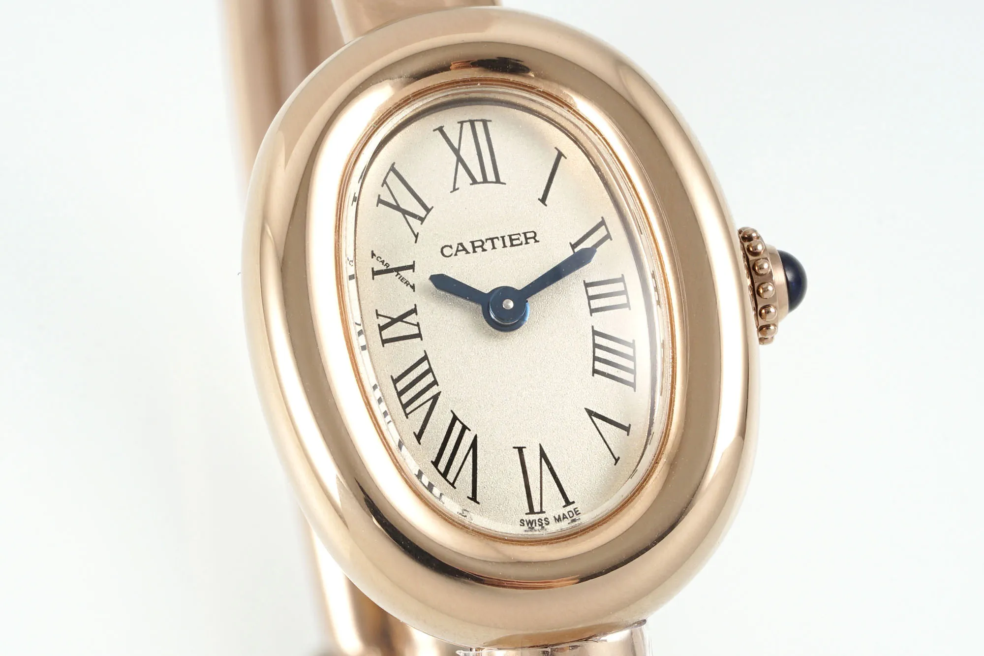 Contemporary Cartier Baignoire Rose Gold Oval Dial Roman Numerals Women’s Quartz Watch 2851