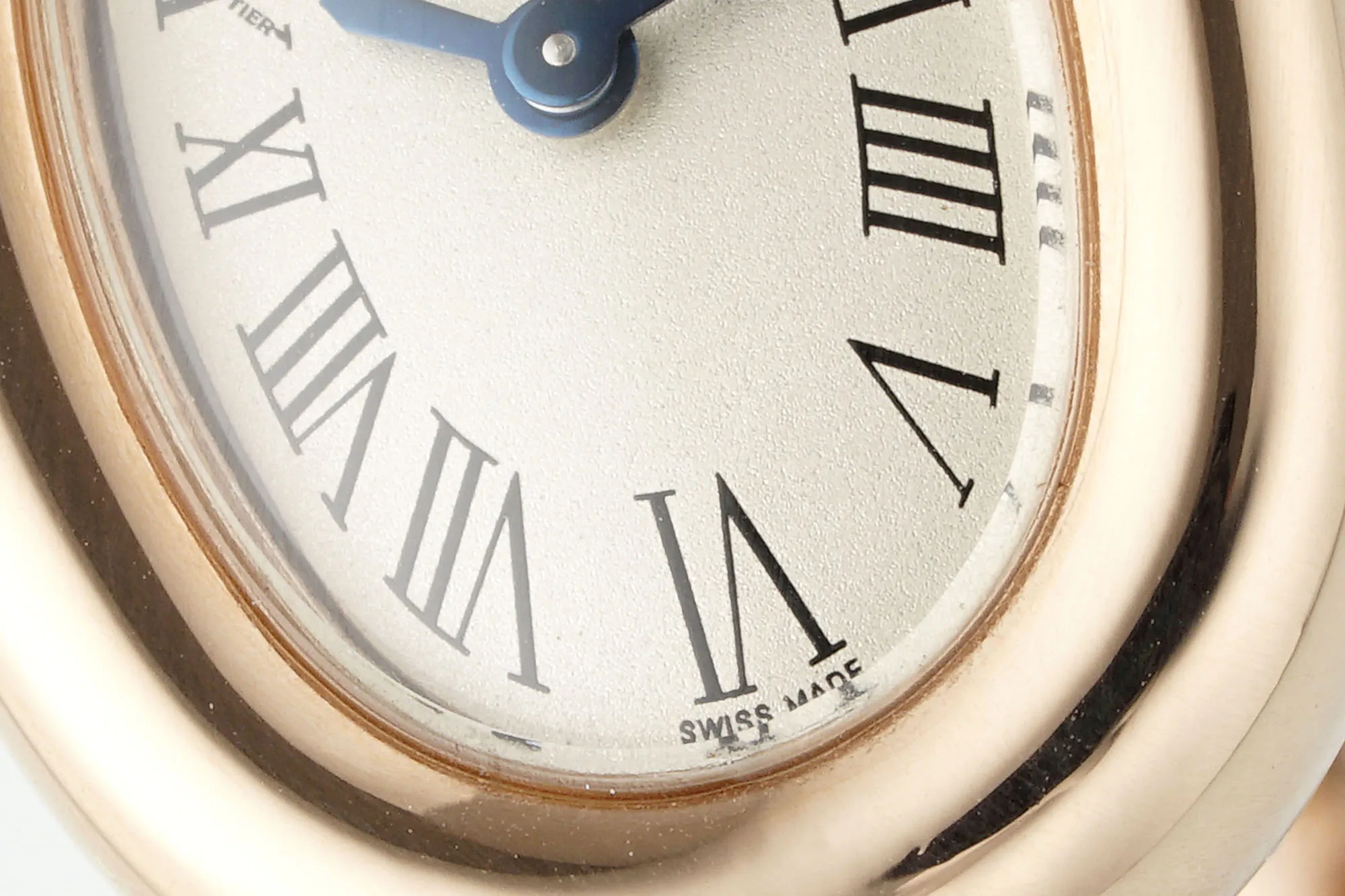 Contemporary Cartier Baignoire Rose Gold Oval Dial Roman Numerals Women’s Quartz Watch 2851
