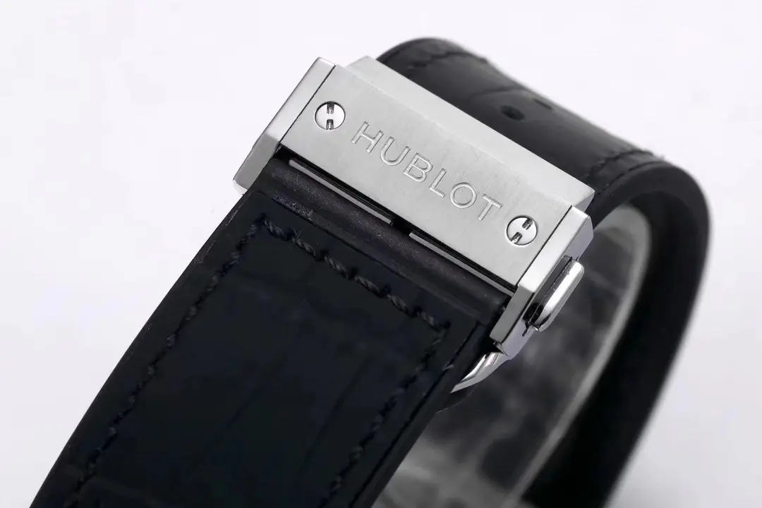 Affordable BB Factory Hublot  Fusion Watch – Polished Brushed Titanium, Black Dial, 45MM Case, Super Clone Quality 5444