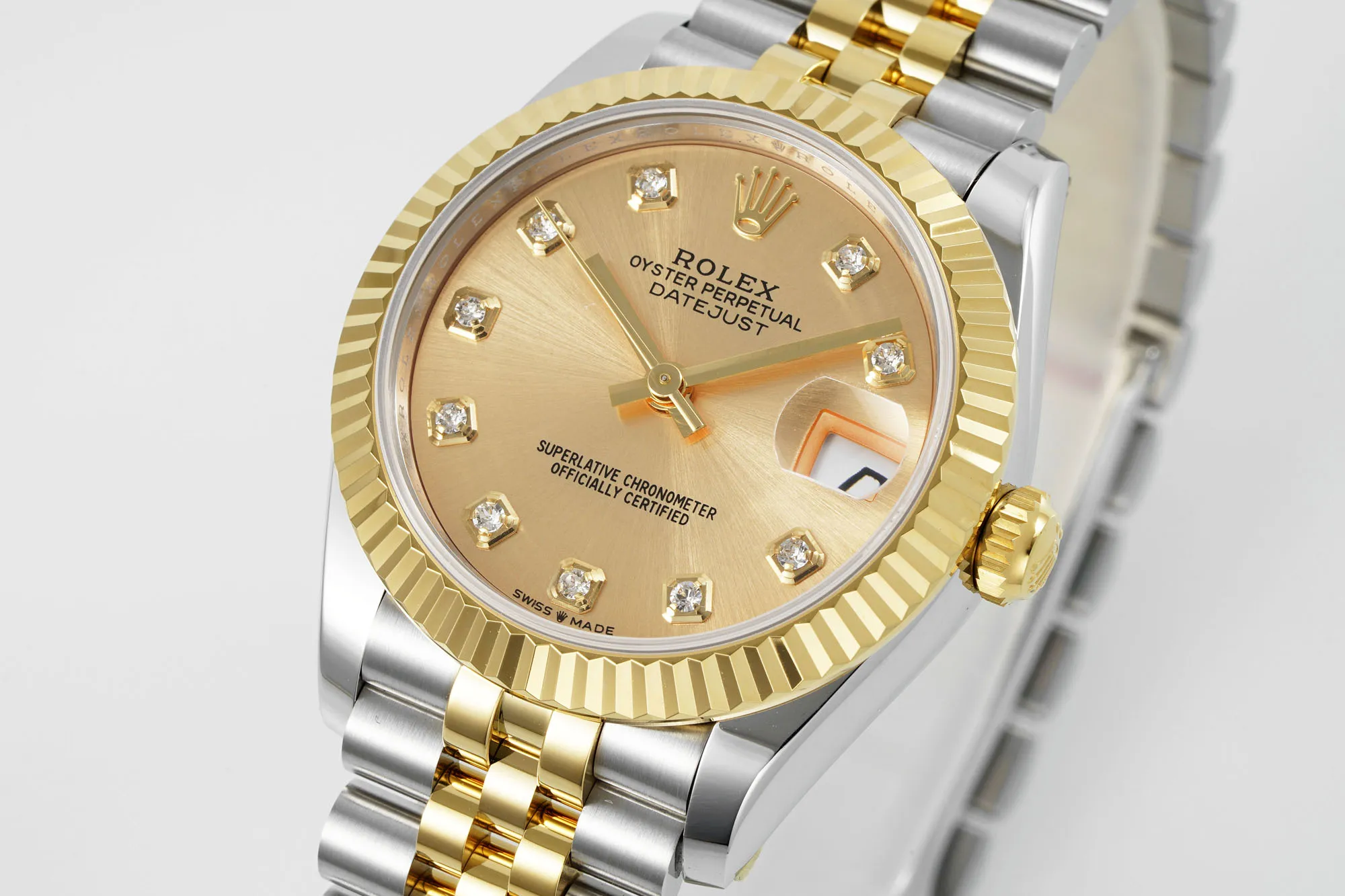 AR Factory Rolex Lady-Datejust 28mm Two-Tone Yellow Gold and Steel Champagne Dial Diamond Markers Fluted Bezel Oyster Bracelet Watch OnTrend 4916