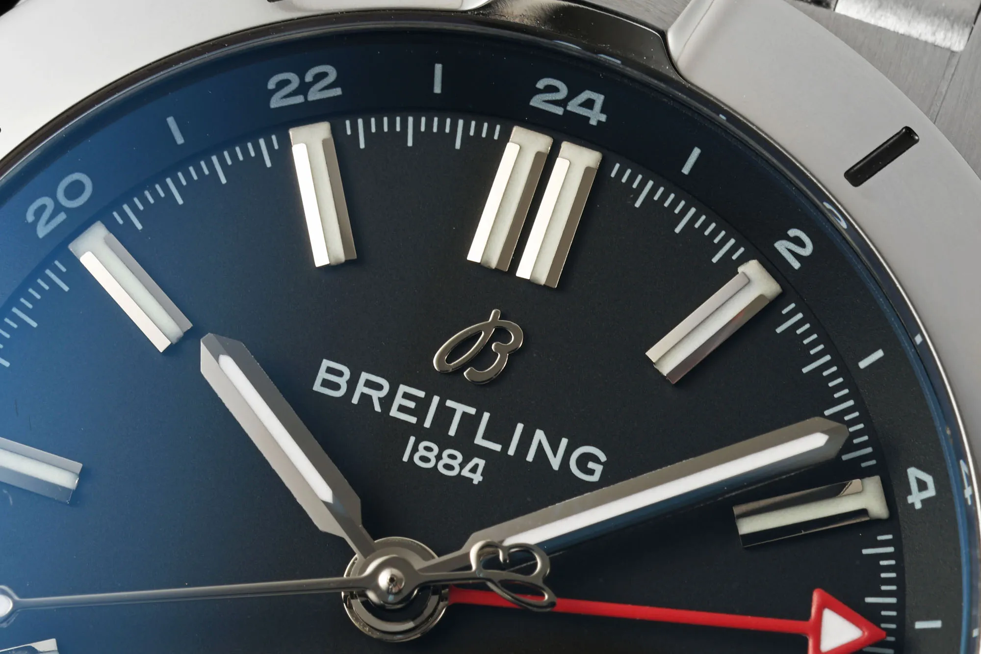 BLS Factory Breitling Chronomat Automatic Men’s Watch – Black Dial with Red Accents Classic 2674