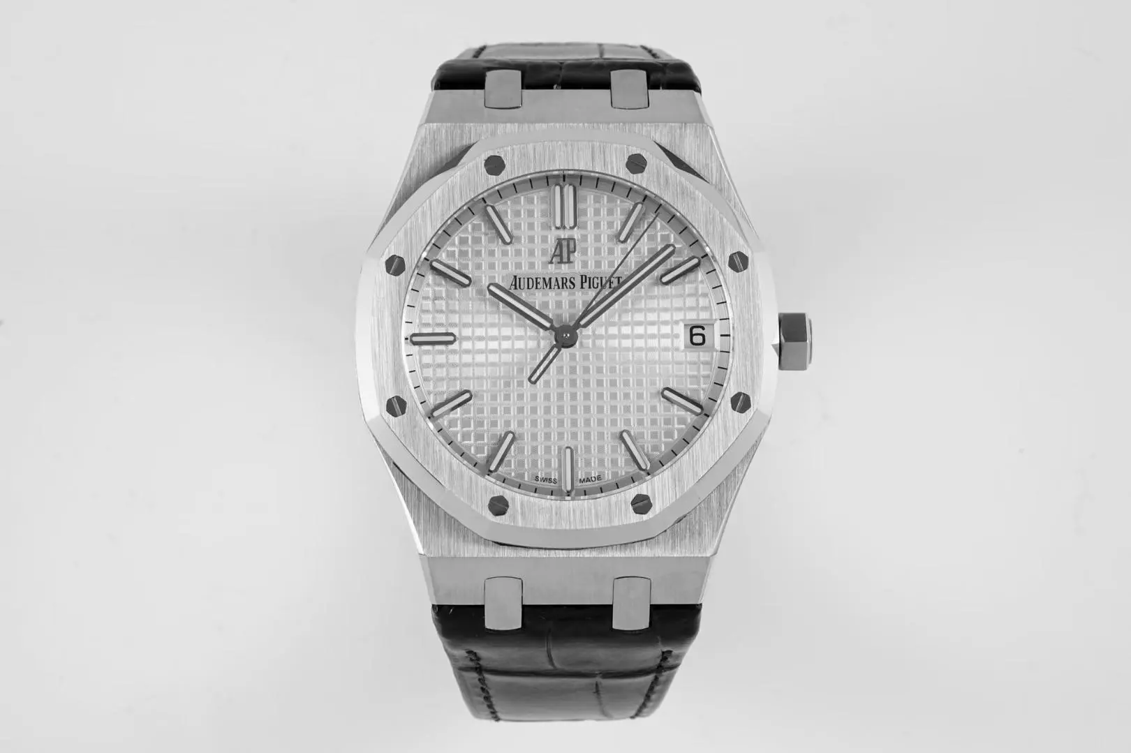 Flexible OM Factory Audemars Piguet Royal Oak 15500 Silver Super Clone Watch 6917