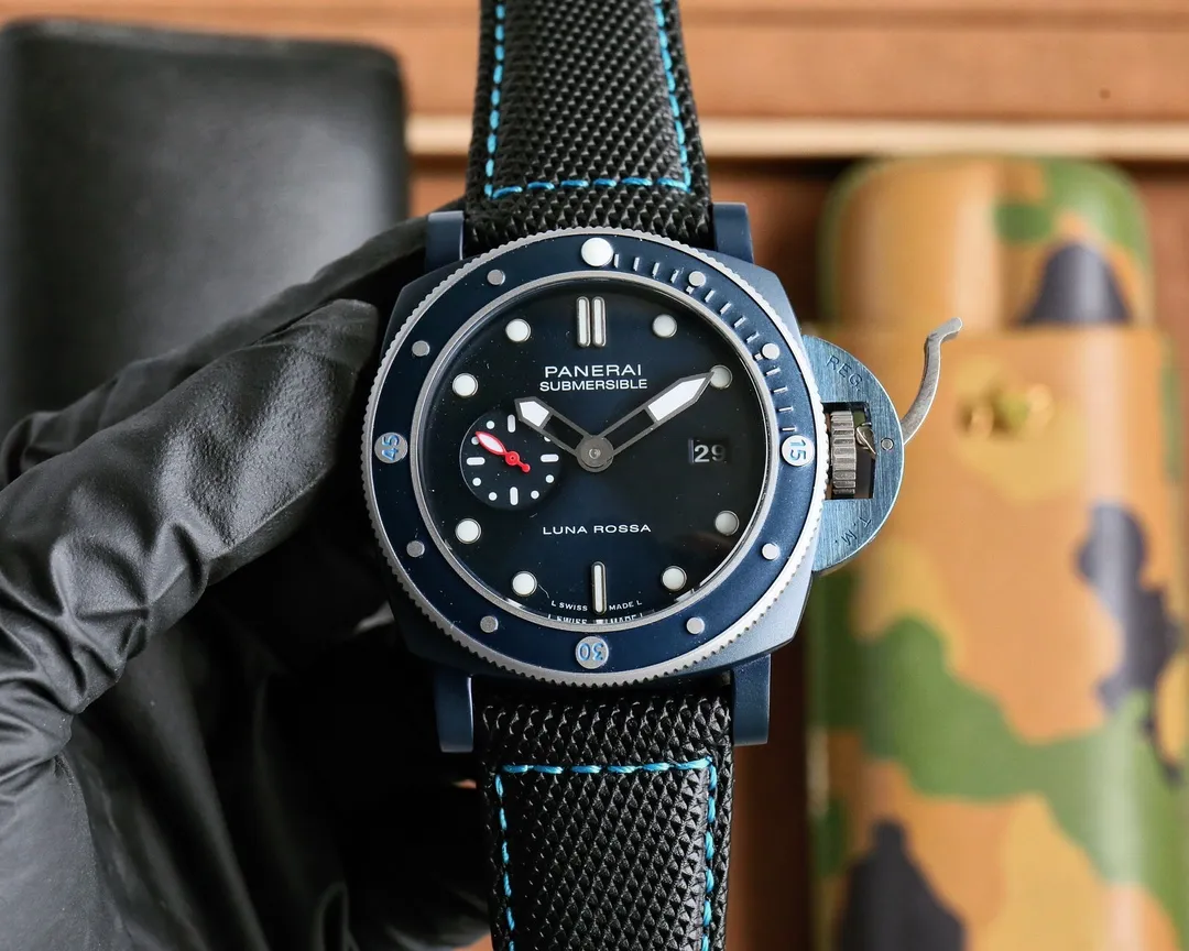 Snug Panerai Submersible Luna Rossa Blue Fabric Strap Black Dial Men’s Dive Watch 821