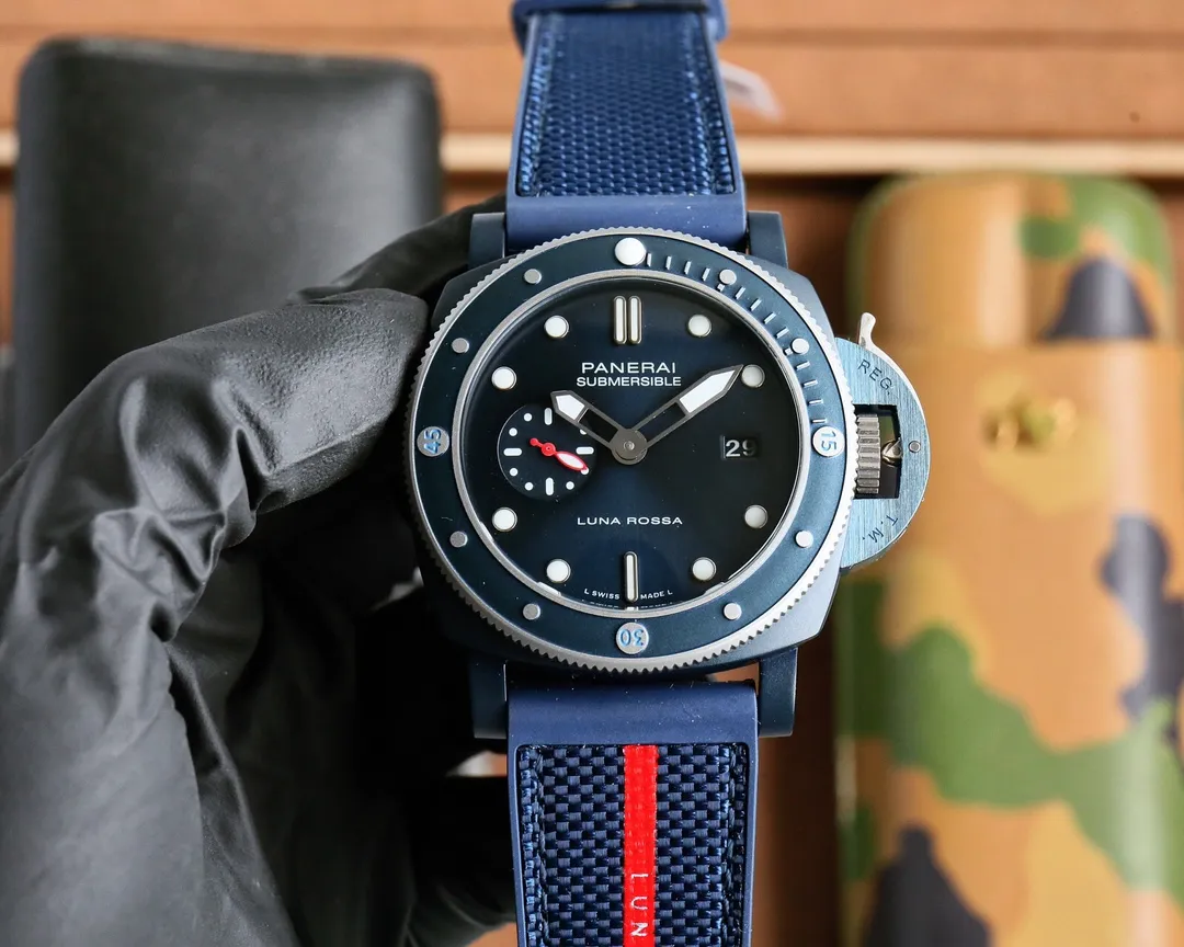 Snug Panerai Submersible Luna Rossa Blue Fabric Strap Black Dial Men’s Dive Watch 821