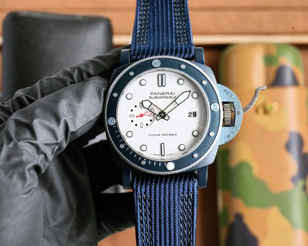 Snug Panerai Submersible Luna Rossa Blue Fabric Strap Black Dial Men’s Dive Watch 821