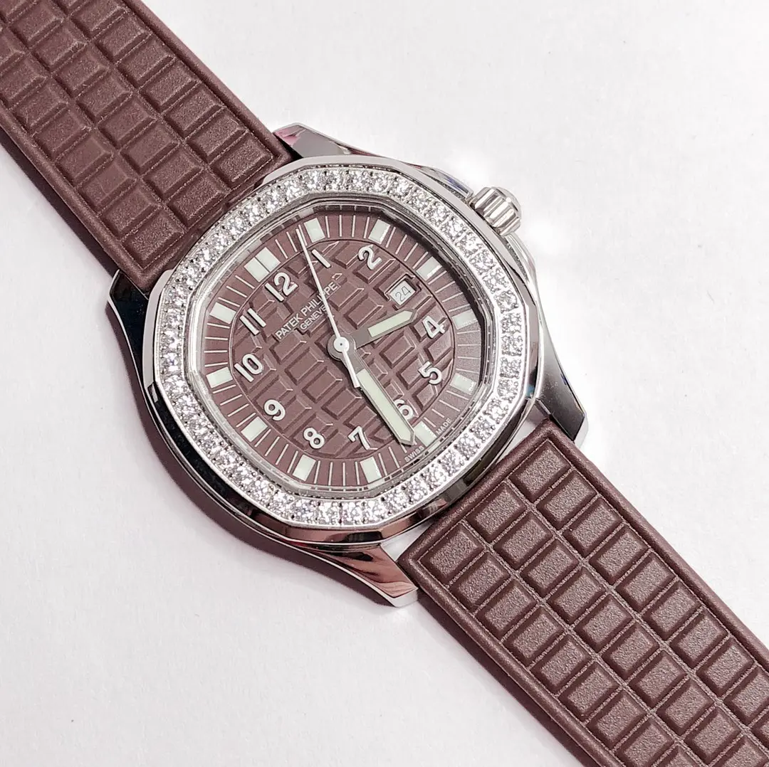 Patek Philippe Aquanaut Quartz Brown Super Clone Replica Watch Lightweight 2954