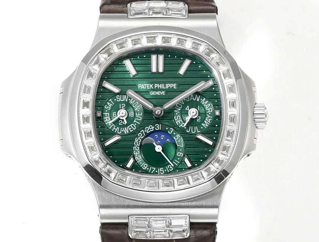 Patek Philippe Nautilus 5740 Green Super Clone Replica Watch RelaxedFit 3398