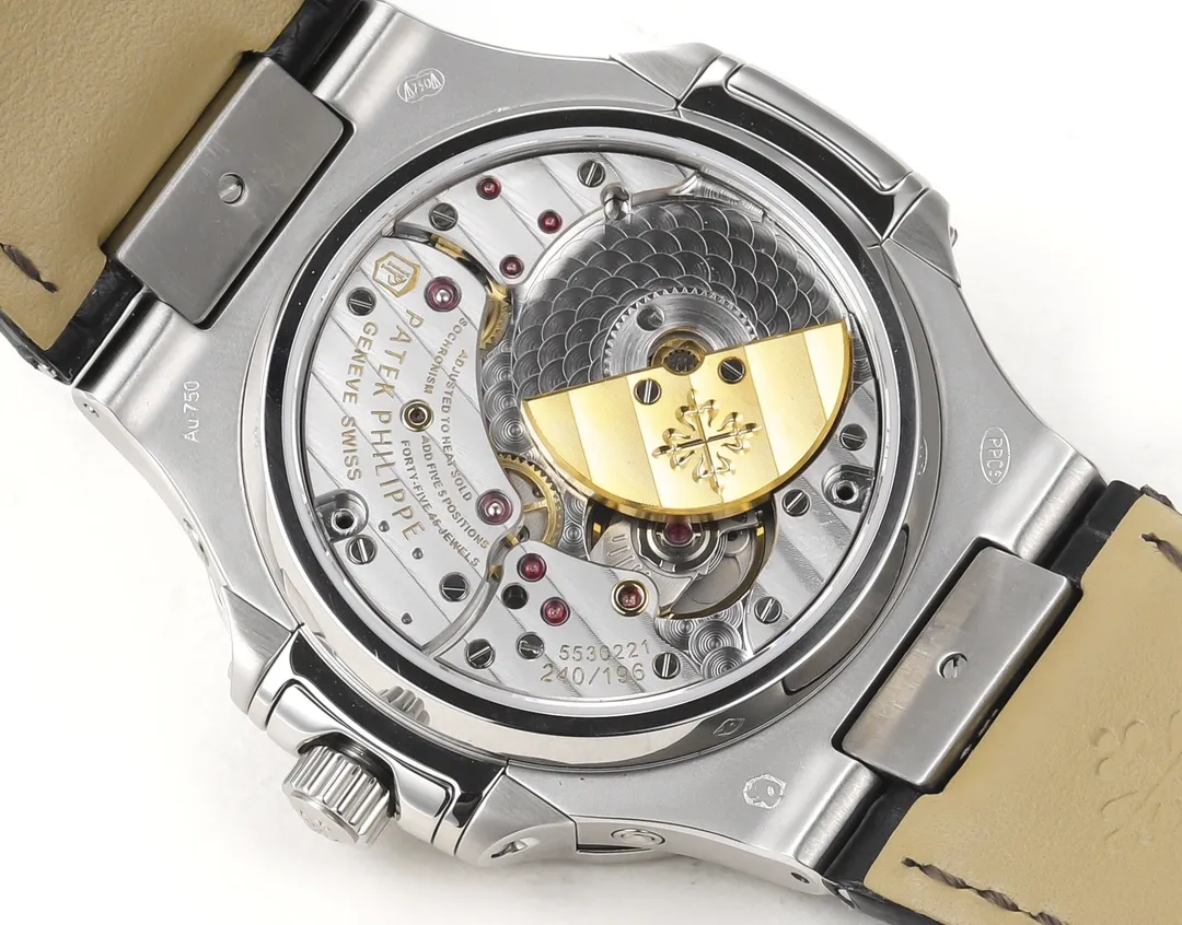 Patek Philippe Nautilus 5740 Green Super Clone Replica Watch RelaxedFit 3398