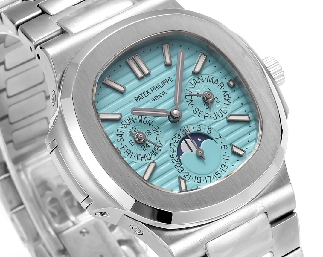 Patek Philippe Nautilus 5740 1G Blue Dial Super Clone Replica Watch TravelReady 3395