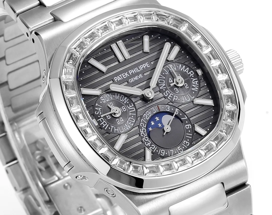 FreshLook Patek Philippe Nautilus 5740 1G Grey Dial Super Clone Replica Watch 2965