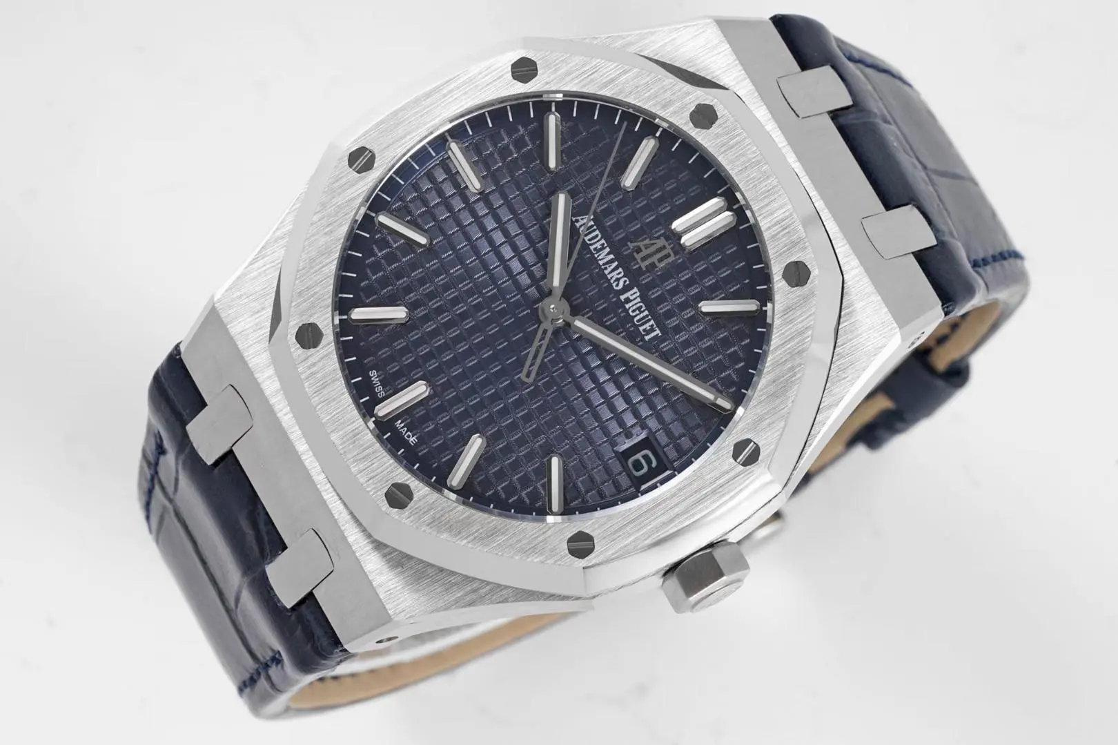 R8 Factory Audemars Piguet Royal Oak 15500 Blue Leather Super Clone Watch Unique 1569