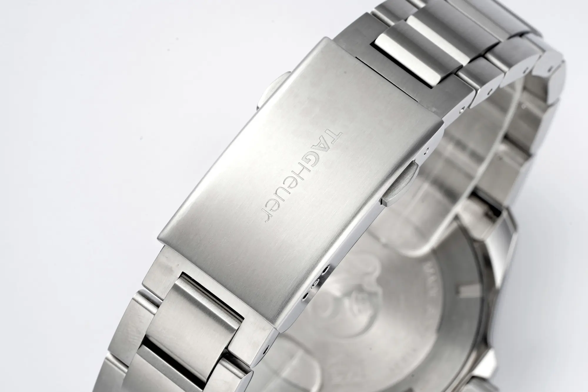 XF Factory TAG Heuer Super Aquaracer Series Replica Watch – Silver Stainless Steel, White Dial, Formal  Super Clone Style WeatherProof 4083