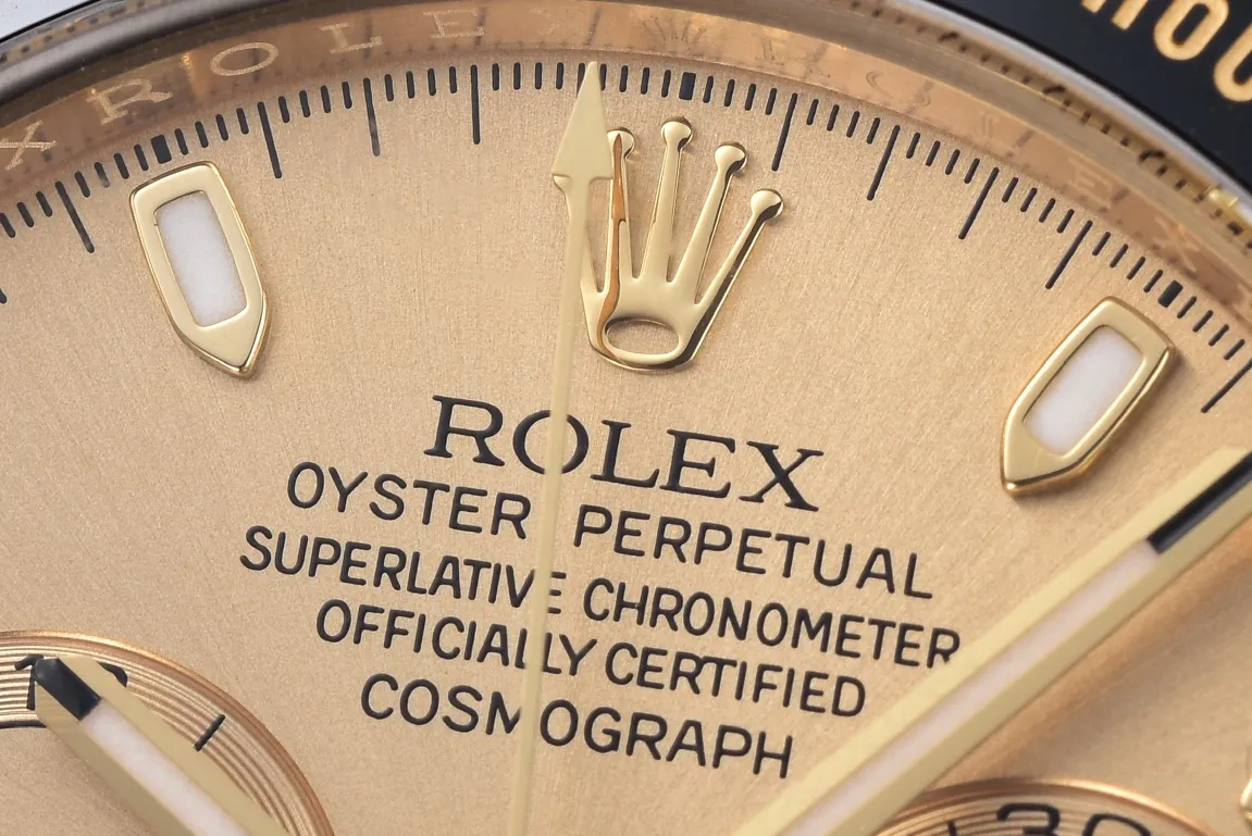 Sporty Rolex Daytona 116518 Champagne Dial – Full Gold with Black Rubber Strap 48