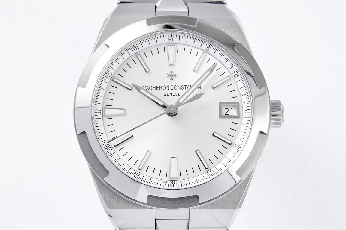 8F Factory Vacheron Constantin Overseas 4500V Series – Silver Stainless Steel Automatic Watch with Date Display – Best Super Clone Watch SoftTouch 5244