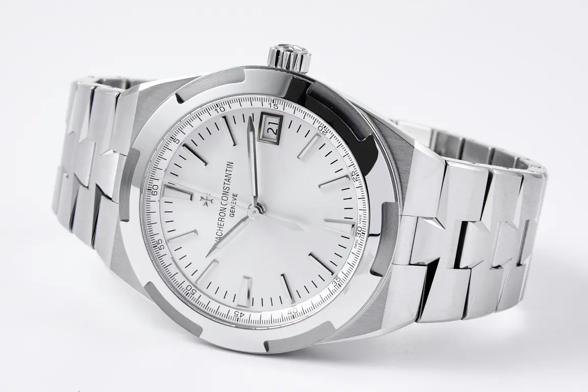 8F Factory Vacheron Constantin Overseas 4500V Series – Silver Stainless Steel Automatic Watch with Date Display – Best Super Clone Watch SoftTouch 5244