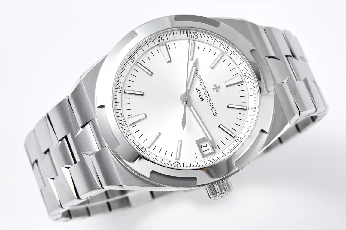 8F Factory Vacheron Constantin Overseas 4500V Series – Silver Stainless Steel Automatic Watch with Date Display – Best Super Clone Watch SoftTouch 5244