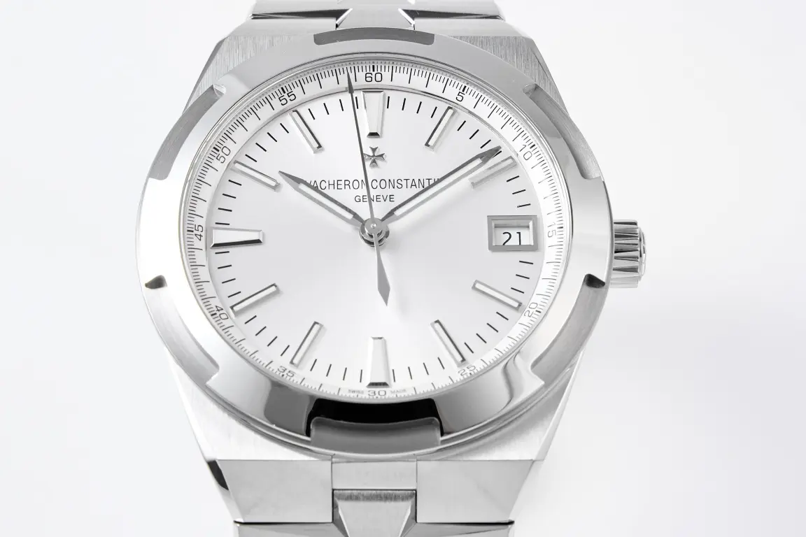 8F Factory Vacheron Constantin Overseas 4500V Series – Silver Stainless Steel Automatic Watch with Date Display – Best Super Clone Watch SoftTouch 5244