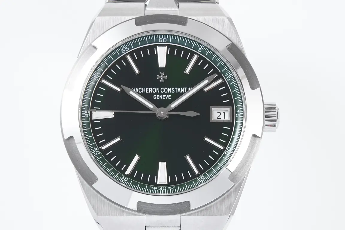 Popular PPF Factory Vacheron Constantin Overseas 4500V Series – 41mm Stainless Steel Watch with Green Dial and Steel Bracelet – Best Super Clone Watch 7169
