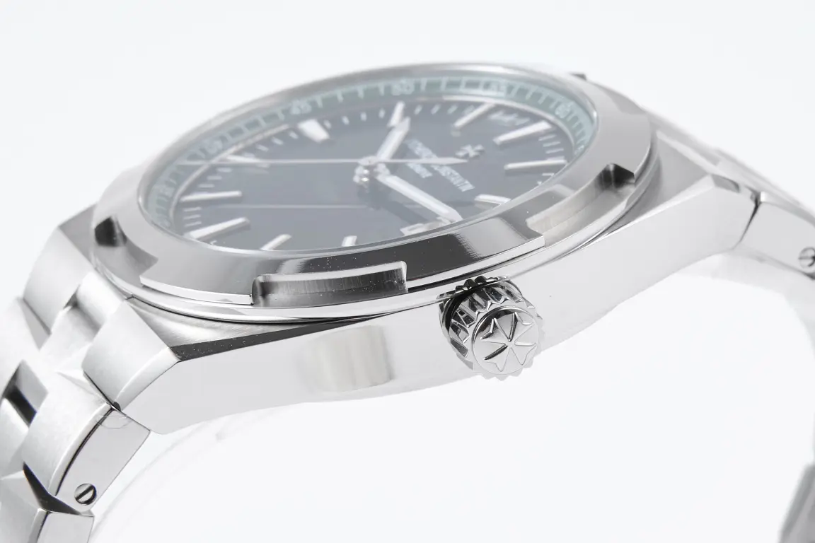 Popular PPF Factory Vacheron Constantin Overseas 4500V Series – 41mm Stainless Steel Watch with Green Dial and Steel Bracelet – Best Super Clone Watch 7169