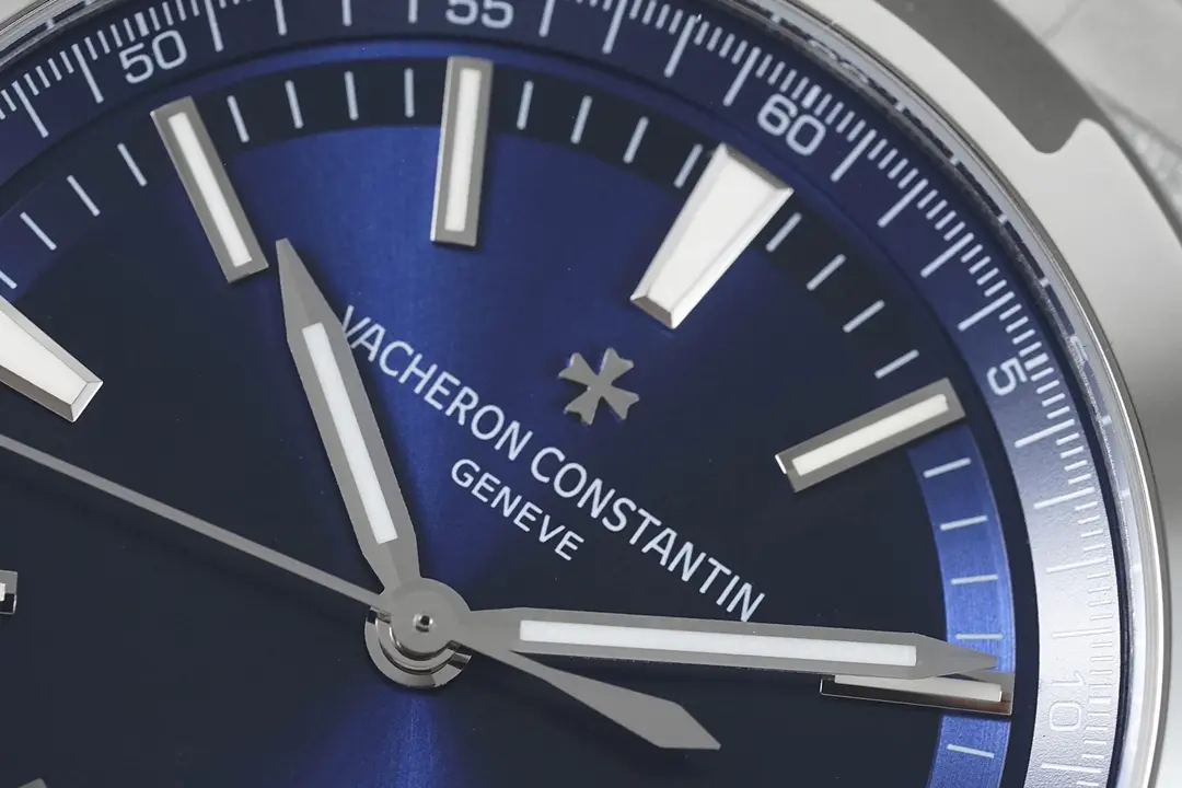ComfortFit PPF Factory Vacheron Constantin Overseas Blue Dial Stainless Steel Watch with Interchangeable Rubber Strap – 41mm – Super Clone Watches Quality 7164