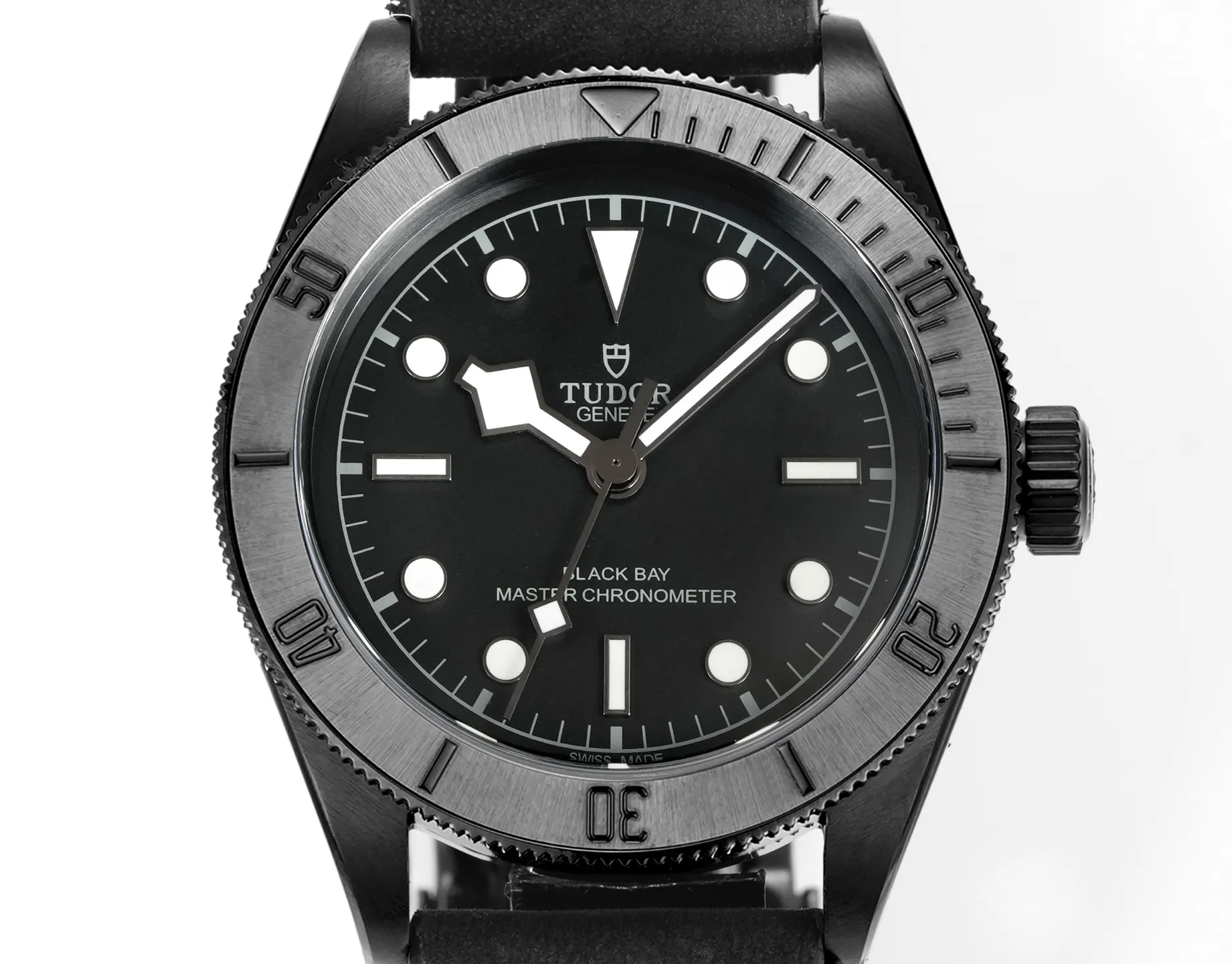 Tudor Black Bay Master Chronometer Black Dial Leather Strap Men’s Diver Watch Fashionable 4280