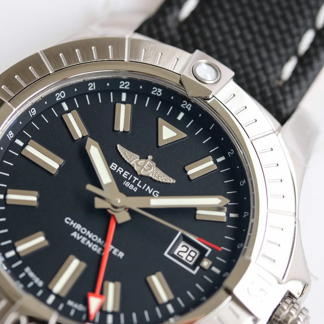 OdorResistant V7 Factory Breitling Avenger Automatic GMT 45 Black Super Clone Watch 2321