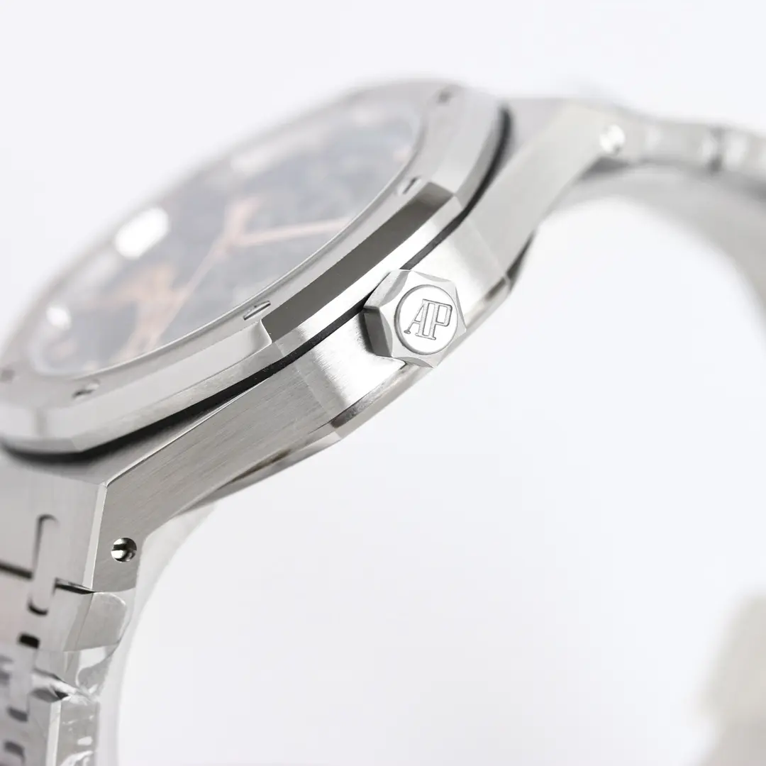 V9 Factory Audemars Piguet Royal Oak Offshore Super Clone Watch Silver Neat 8038