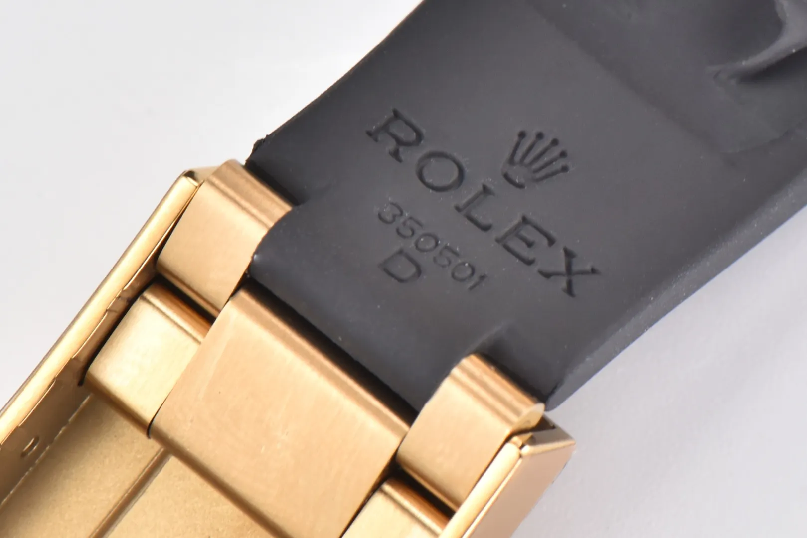 FlexibleFit VS Factory Rolex Daytona 116518 – Gold with Rubber Strap 17