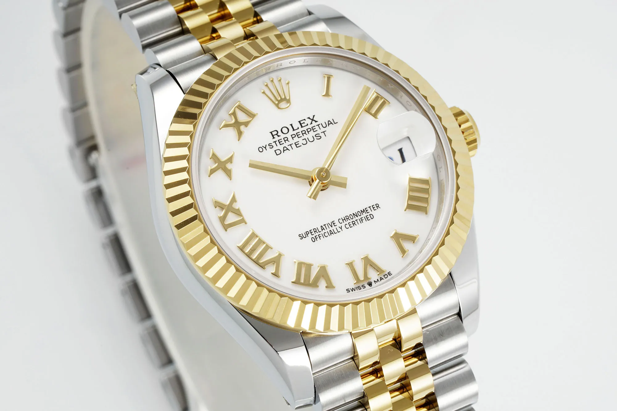 AR Factory Rolex Datejust 36mm Two-Tone Stainless Steel and Yellow Gold White Dial Roman Numerals Fluted Bezel Jubilee Bracelet Luxury Watch Comfortable 143
