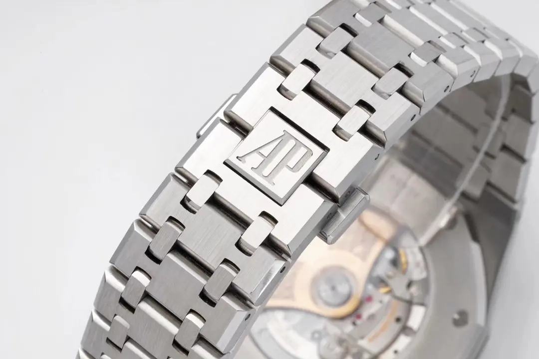 ZF Factory Audemars Piguet Royal Oak 15400 Silver Automatic Super Clone Watch ComfortFit 1512
