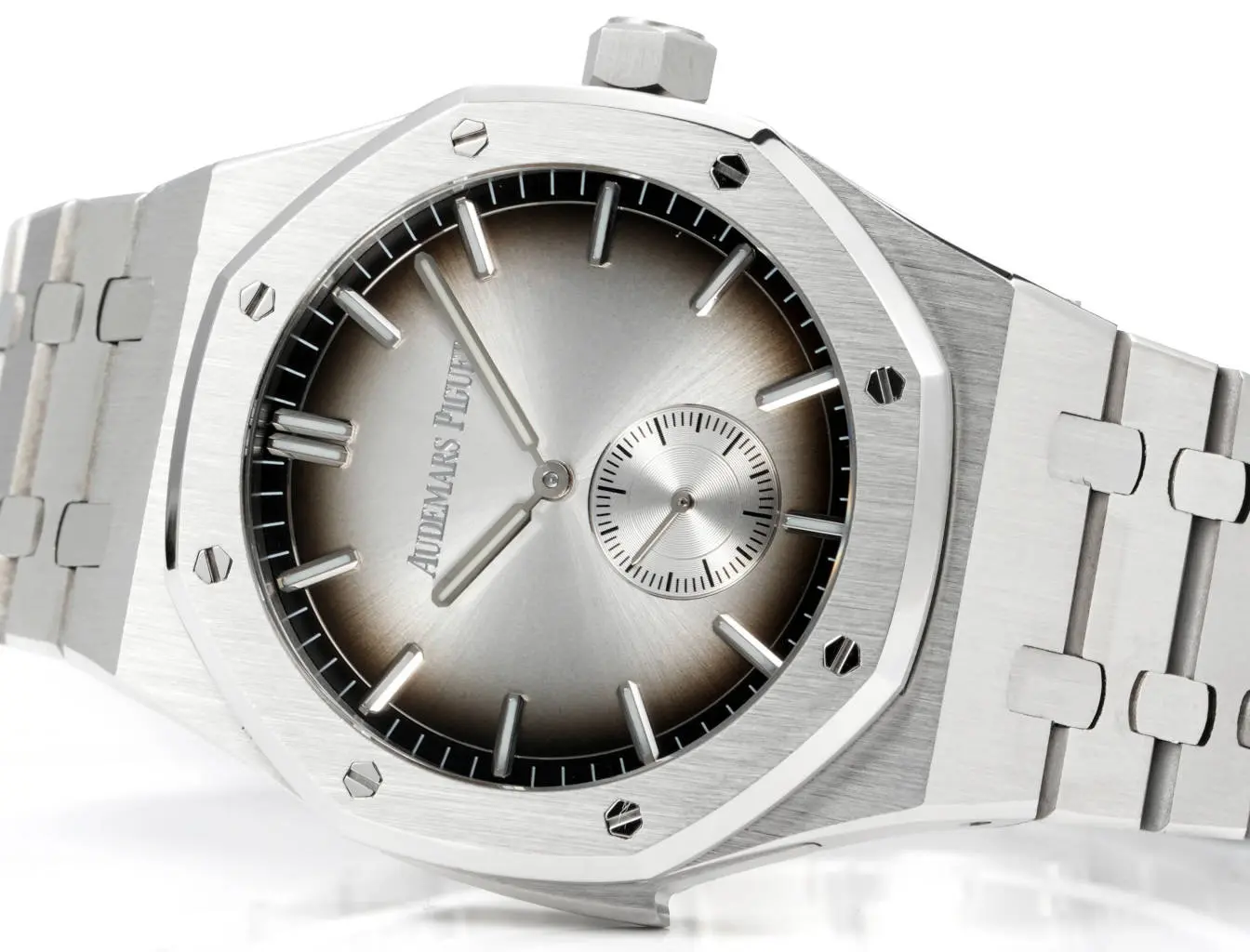 WrinkleFree ZF Factory Audemars Piguet Royal Oak 26591IP Silver Super Clone Watch 1814
