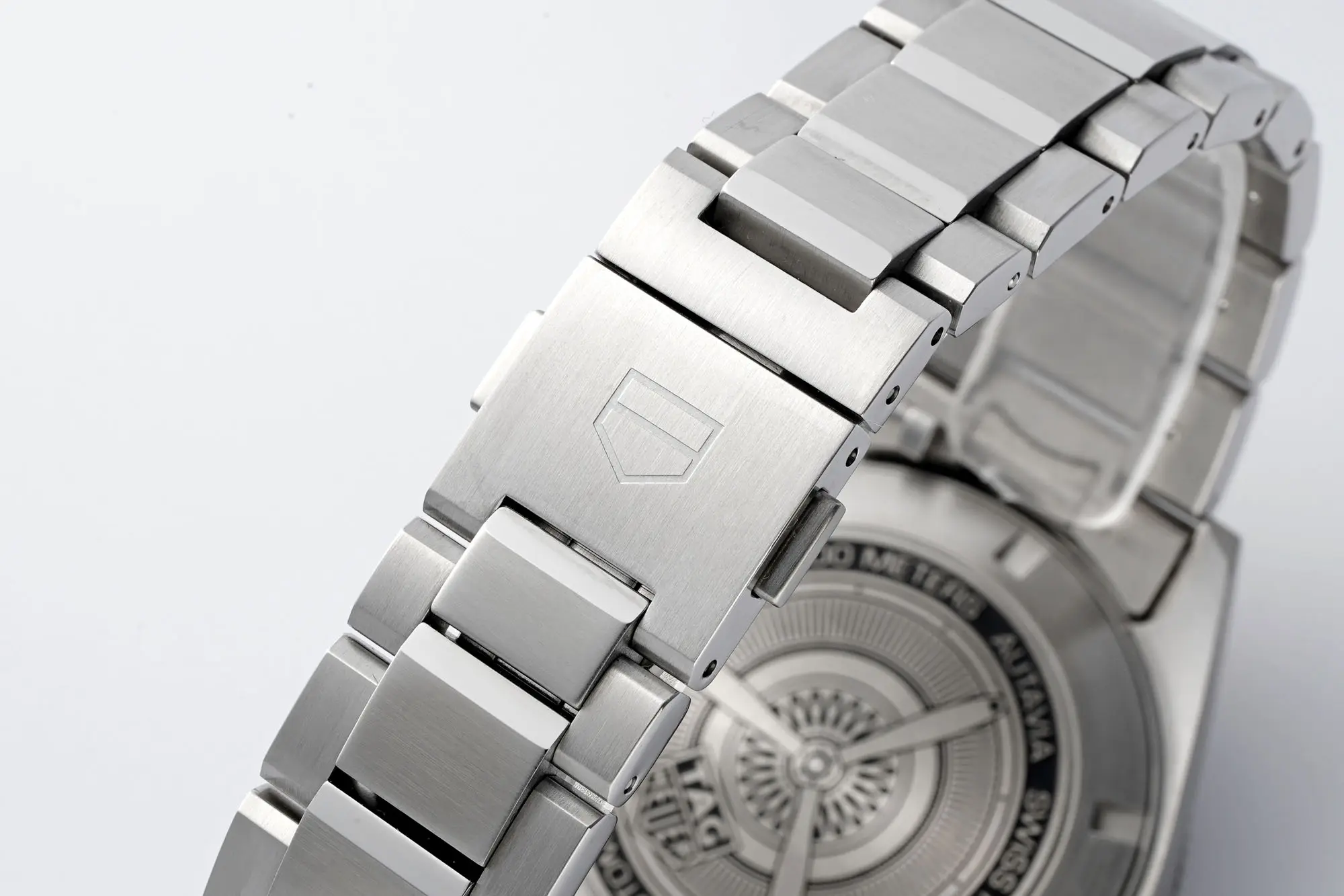 GoodFit V6 Factory TAG Heuer Series Watch – Silver Stainless Steel, Grey Dial, Dress &  Style, 100m Waterproof, SW200 Movement, Premium Super Clone Design 4081