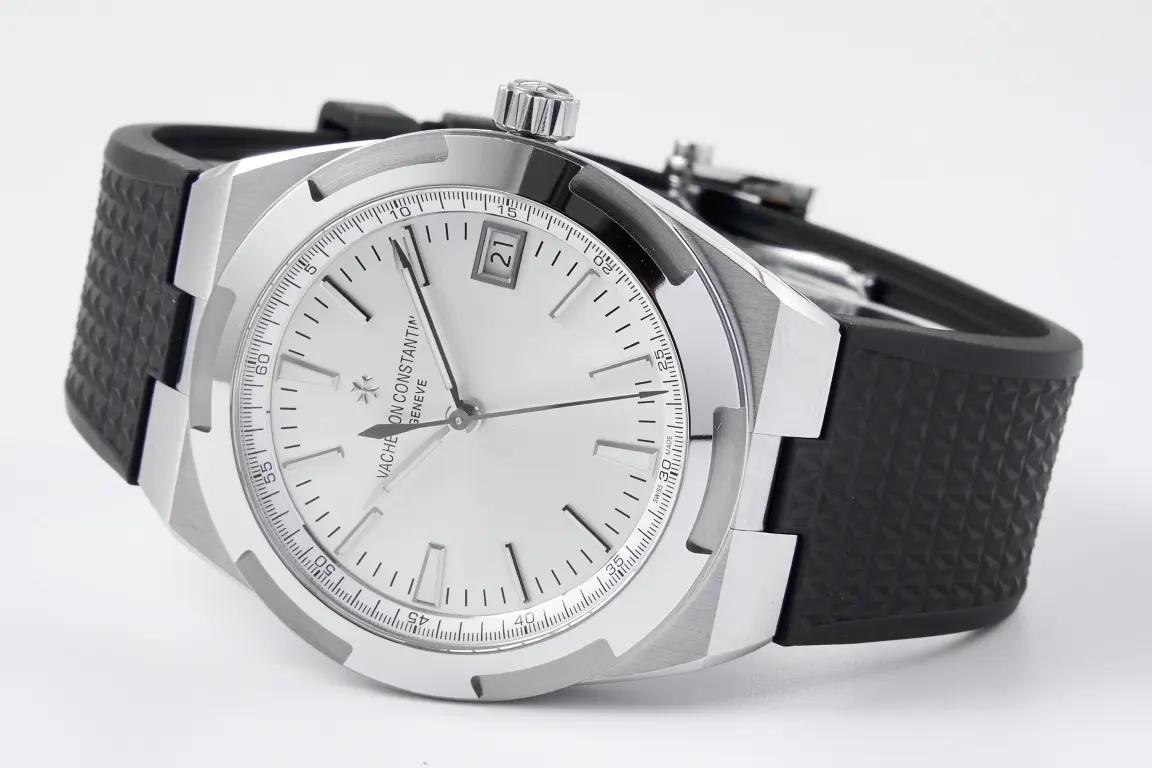 PPF Factory Vacheron Constantin Overseas 4500V Series – Silver Dial with Black Rubber Strap – Luxury Steel Super Clone Watch – Best Replica Quality HighPerformance 7173