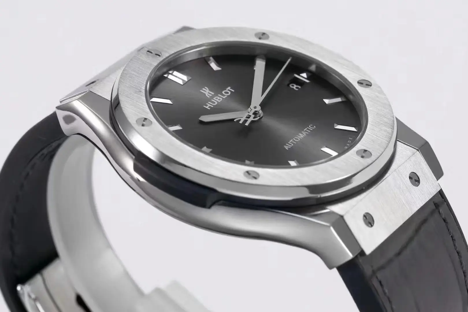 ZF Factory Hublot  Fusion Titanium Watch – Grey Dial, 45MM, Polished Brushed Case, Black Strap, Best Replica Watch Upgraded 1351