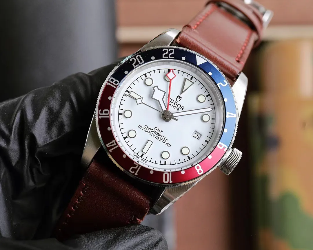 Tudor Black Bay GMT White Dial Red Blue Pepsi Bezel Brown Leather Strap Men’s Luxury Watch Trendsetting 4290