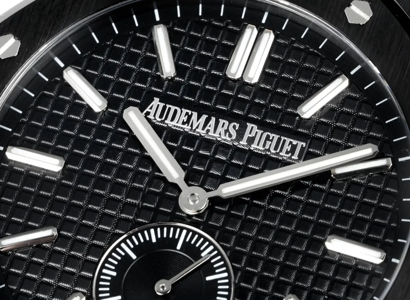 ZF Factory Audemars Piguet Royal Oak 26591IP Black Super Clone Watch –  Replica Comfortable 1806