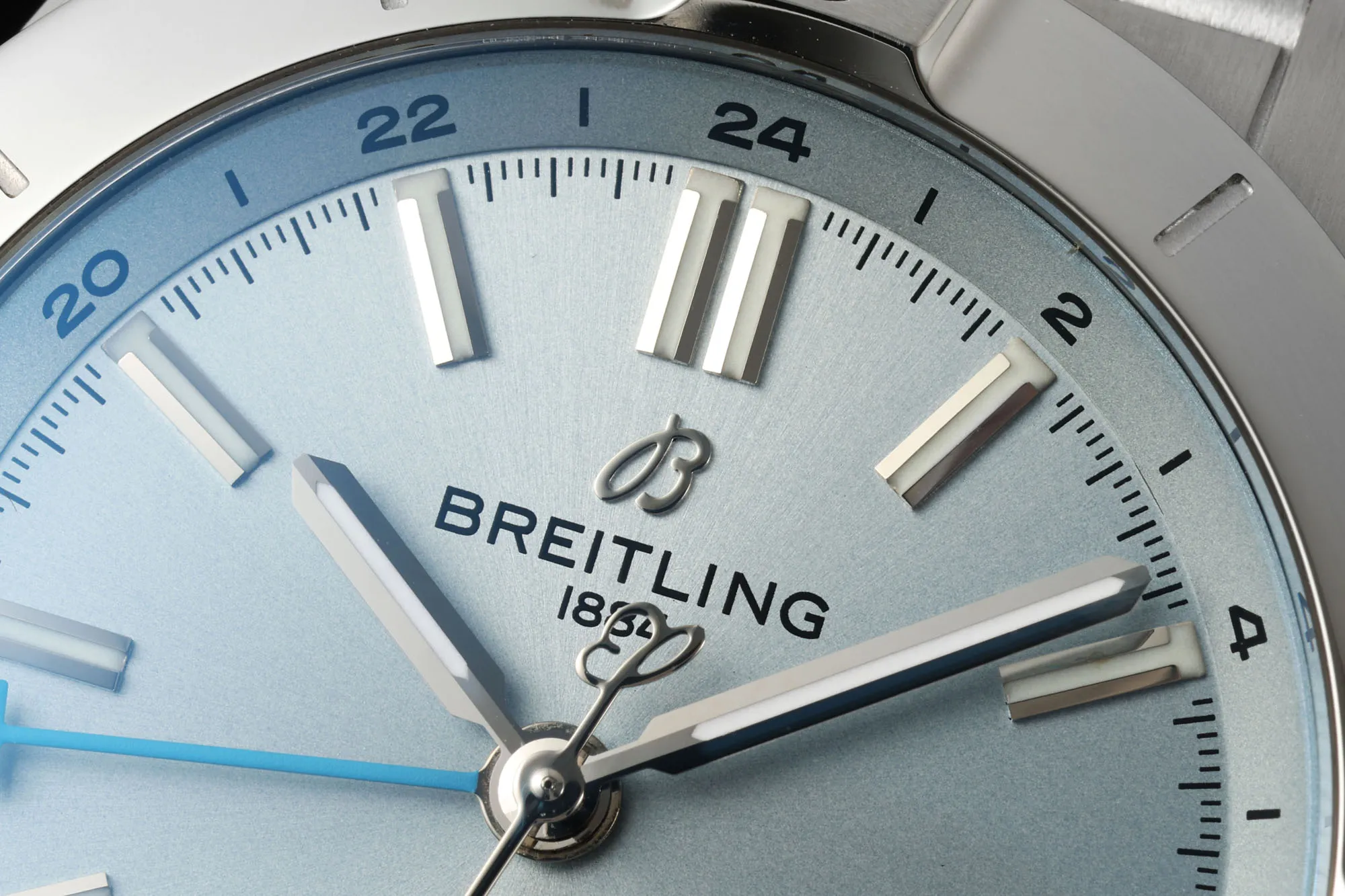 BLS Factory Breitling Chronomat Automatic Ice Blue Dial Stainless Steel Bracelet Watch ZipUp 5510