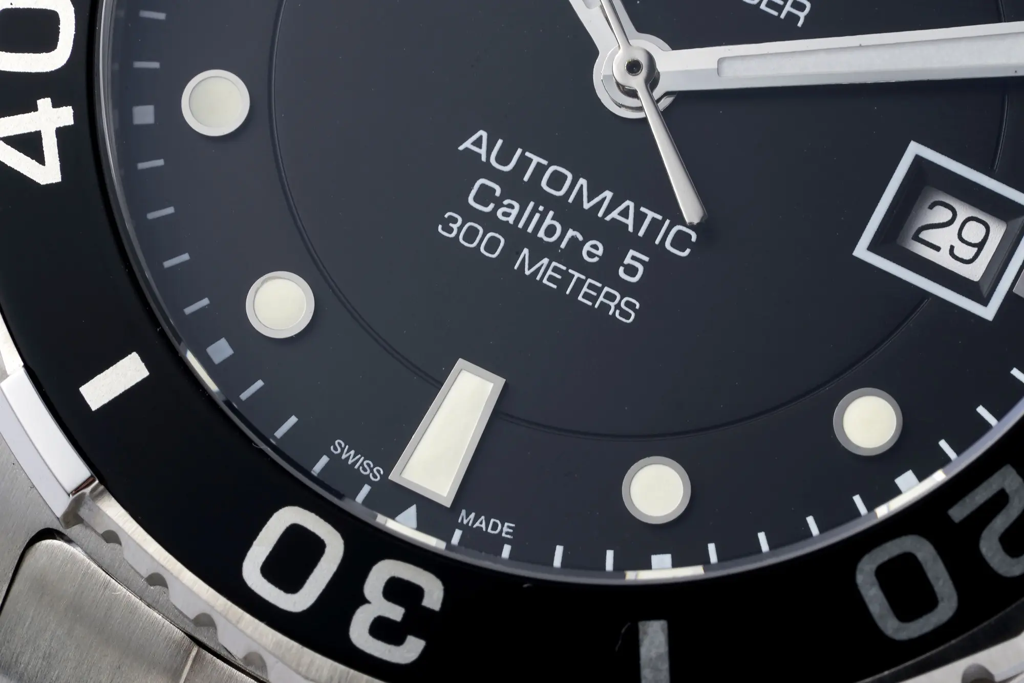 FashionForward XF Factory TAG Heuer Series Watch – Silver Stainless Steel, Black Dial, Automatic Diver Style, 100m Waterproof, Super Clone Replica Edition 4090