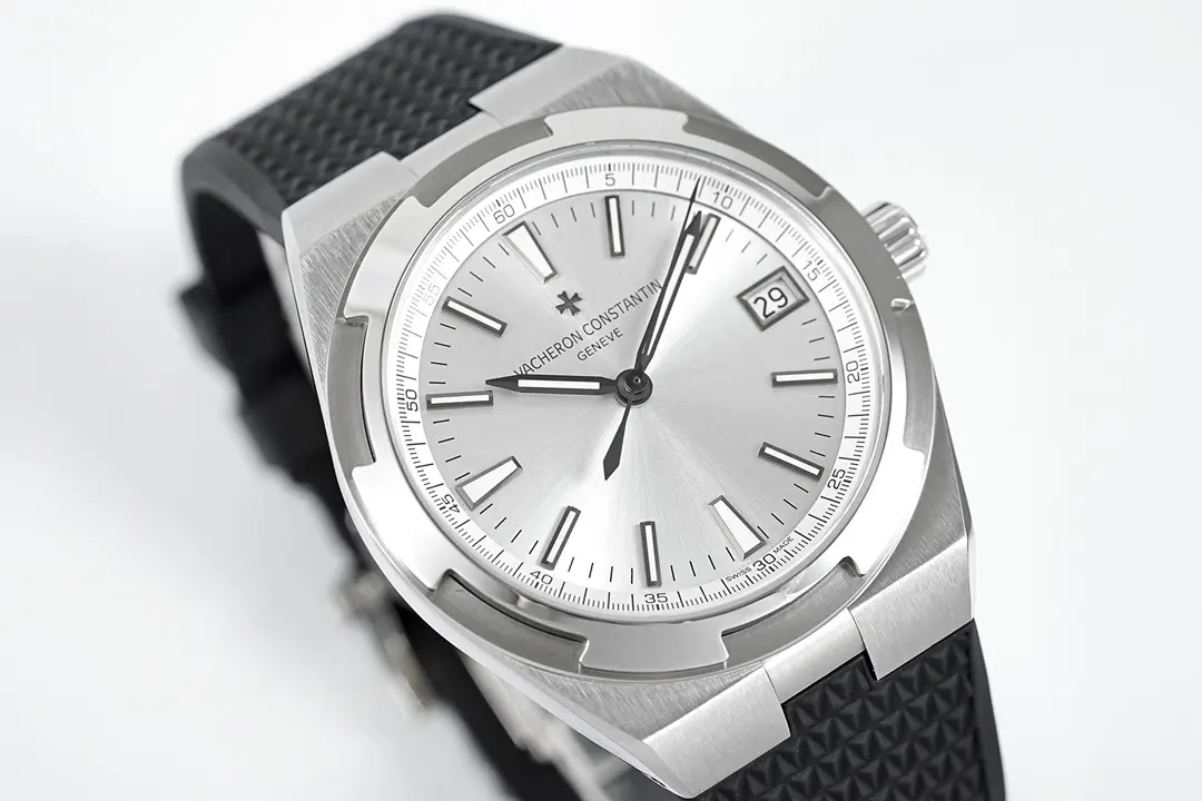 TravelReady PPF Factory Vacheron Constantin Overseas Automatic Watch – Silver Dial, Black Rubber Strap, 41mm Stainless Steel Case, Best Super Clone Quality 7162